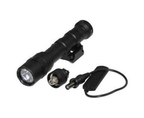 Lanterna Tática Surefire M600 Acionador Remoto 400 Lúmens Trilho 20mm