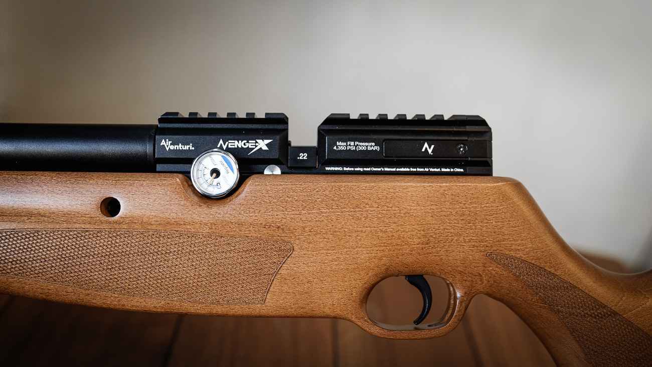 Avenge-X X1-AW Wood - detalhe de trilho