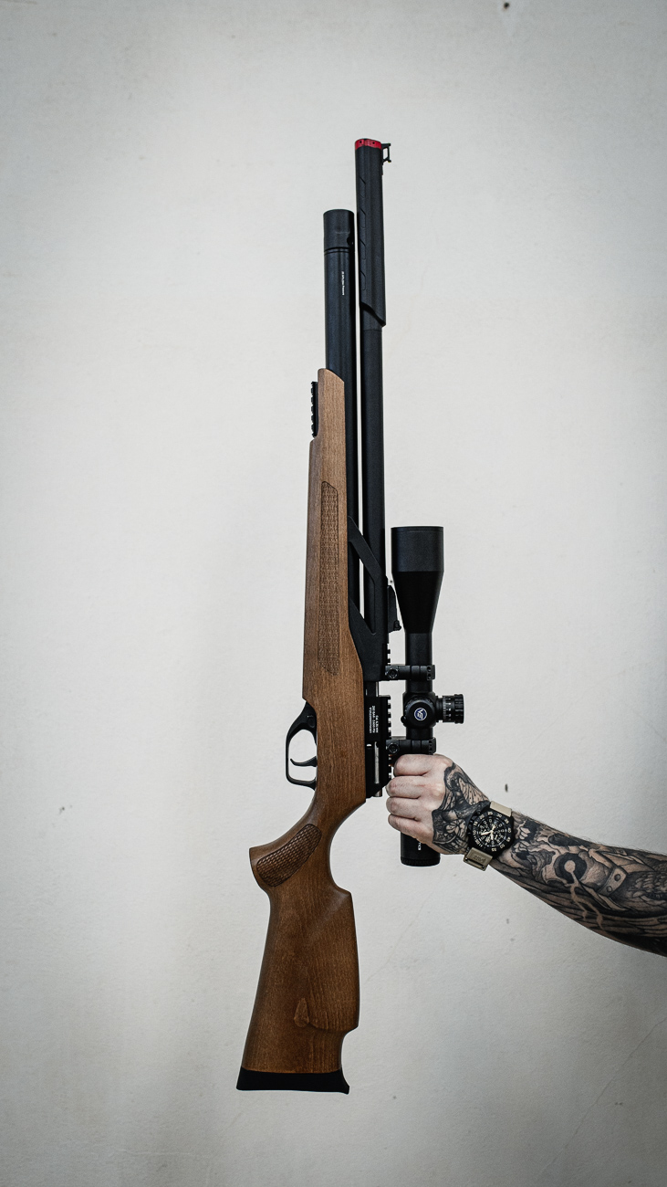 t rex 6.35 madeira monte carlo 6.35 - segurando com luneta